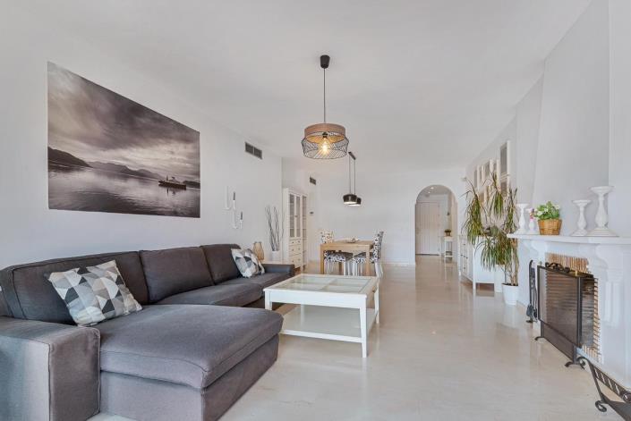 Image No.1-Appartement de 2 chambres à vendre à Estepona
