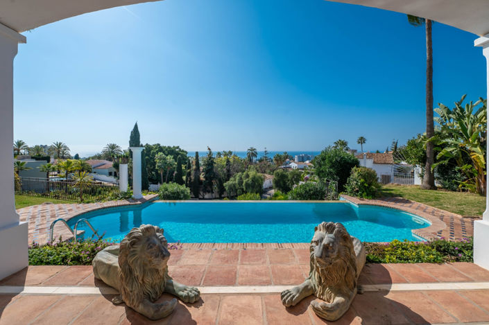 Image No.1-Villa de 4 chambres à vendre à Marbella