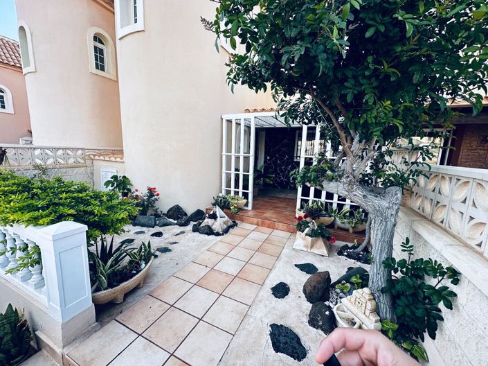 Image No.1-2 Bed Duplex for sale