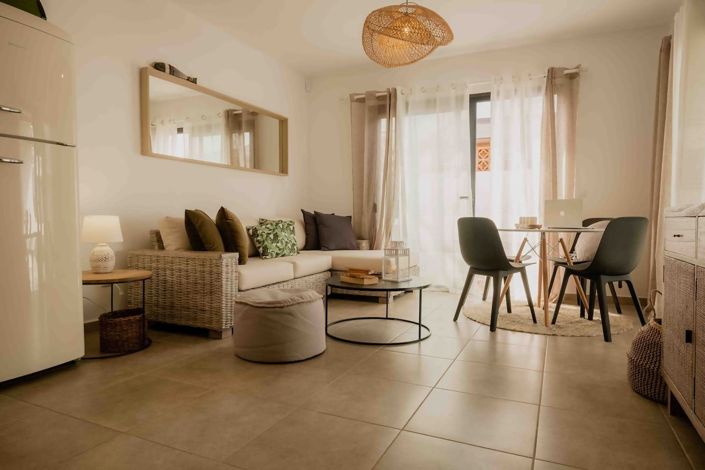 Image No.1-2 Bed Villa for sale