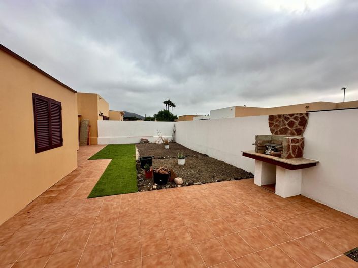 Image No.1-3 Bed Property for sale