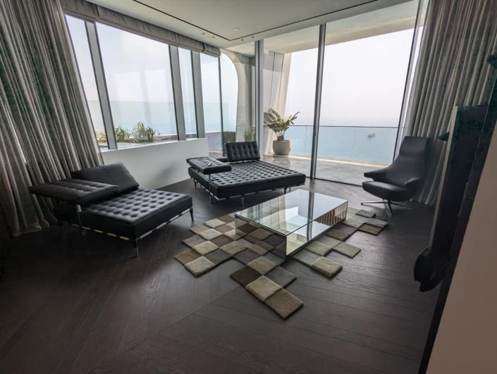 Image No.15-4 Bed Apartment for sale