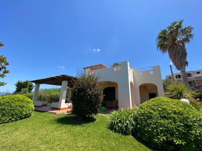 Image No.1-2 Bed Villa for sale