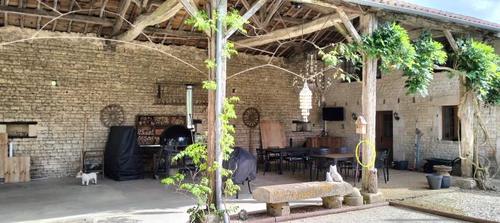 Image No.3-Maison / Villa de 4 chambres à vendre à Chef-Boutonne