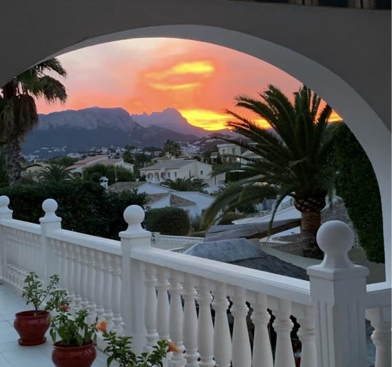 Image No.14-4 Bed Villa / Detached for sale