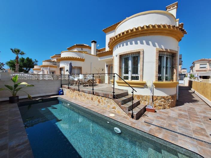 Image No.1-3 Bed House/Villa for sale