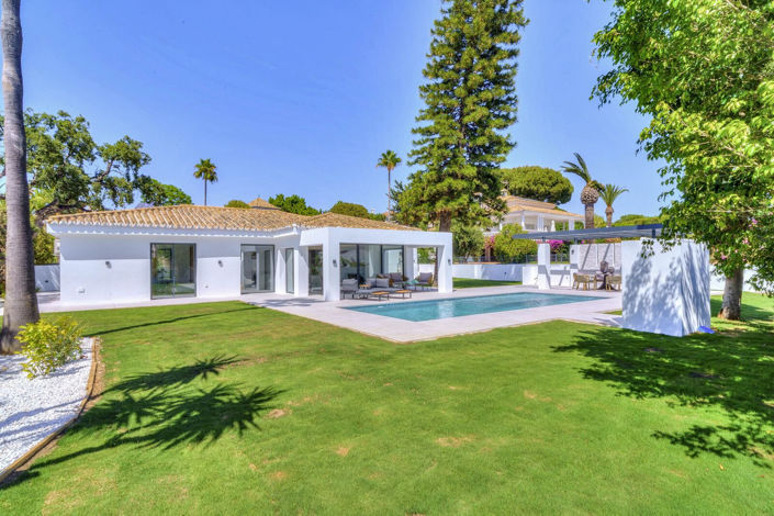 Image No.1-4 Bed Property for sale