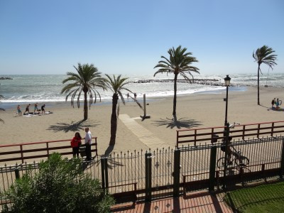 Image No.1-5 Bed Property for sale