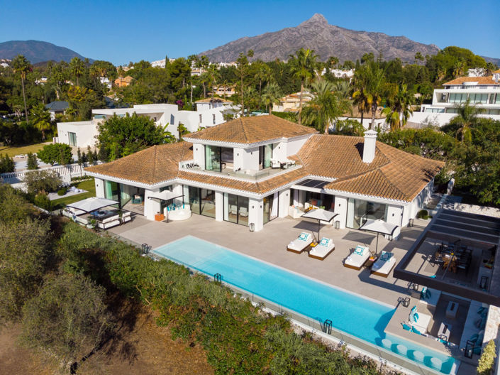 Image No.1-Propriété de 5 chambres à vendre à Nueva Andalucia