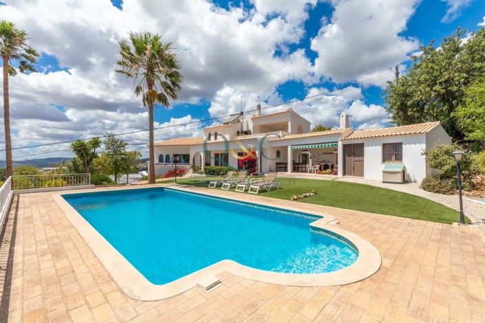 Image No.1-Villa de 3 chambres à vendre à Loule