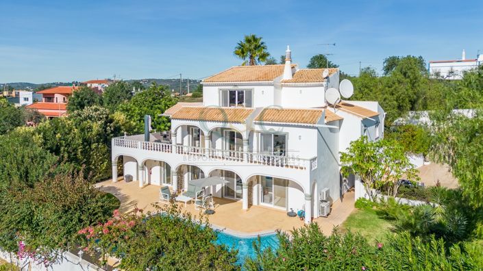 Image No.1-Villa de 5 chambres à vendre à Loule