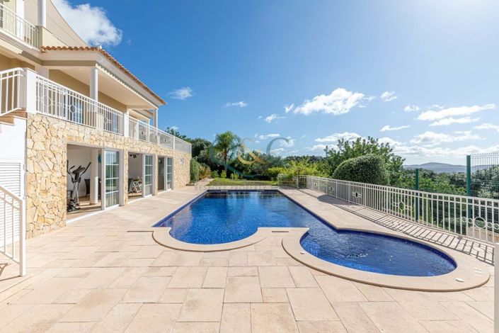 Image No.1-4 Bed Villa for sale