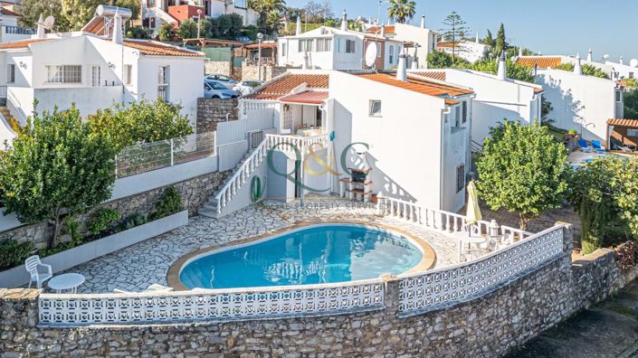 Image No.1-3 Bed Villa for sale