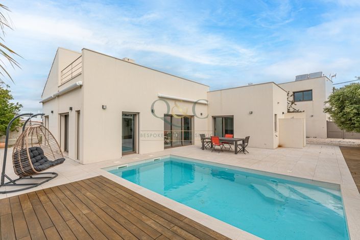 Image No.1-Villa de 4 chambres à vendre à Faro City