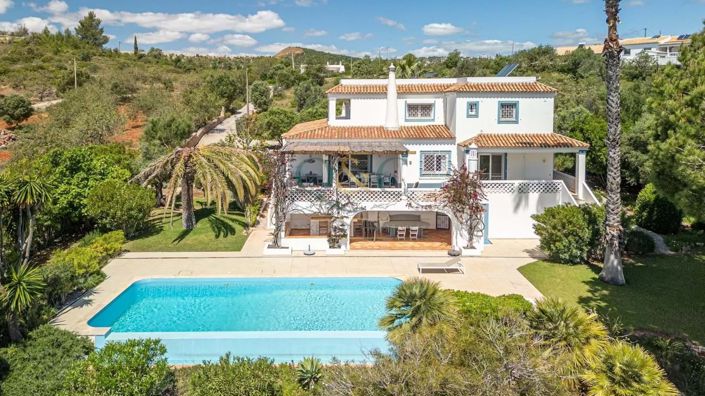 Image No.1-4 Bed Villa for sale