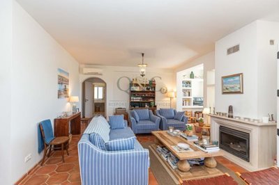 Quintas & Casas  most sold property