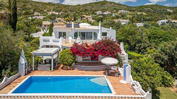 Image No.1-4 Bed Villa for sale