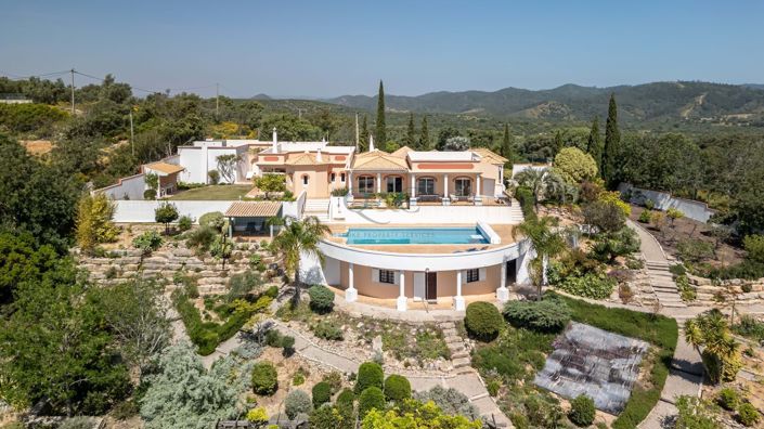 Image No.1-5 Bed Villa for sale