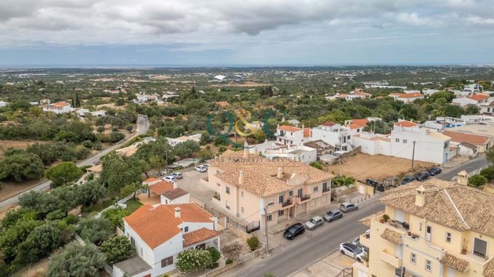 Image No.18-3 Bed Apartment for sale