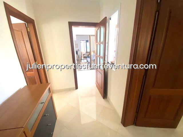 Image No.18-5 Bed Villa / Detached for sale