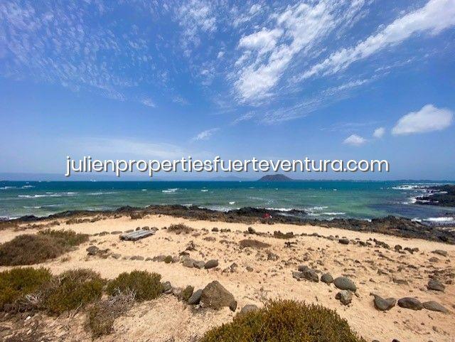 Image No.33-5 Bed Villa / Detached for sale