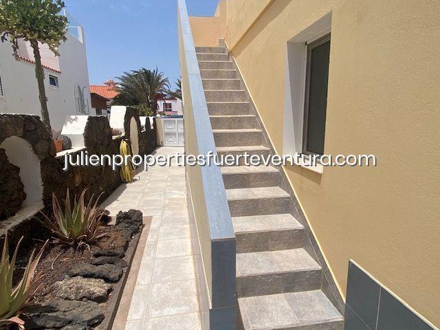 Image No.19-5 Bed Villa / Detached for sale