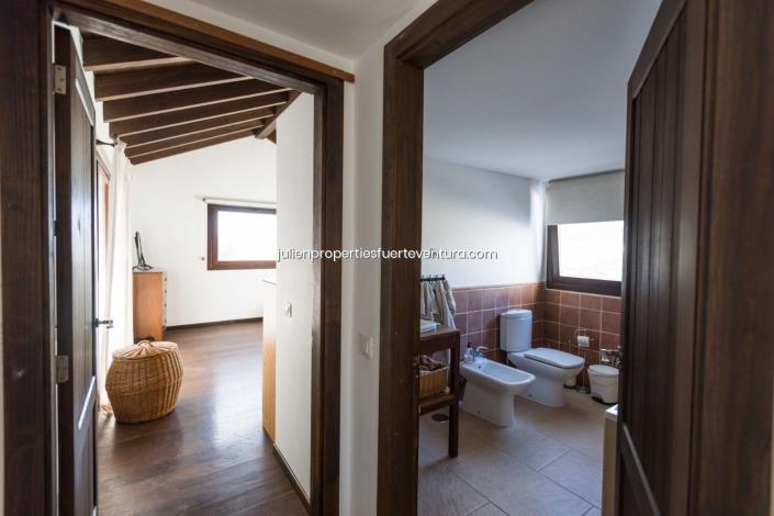 Image No.25-3 Bed Villa for sale