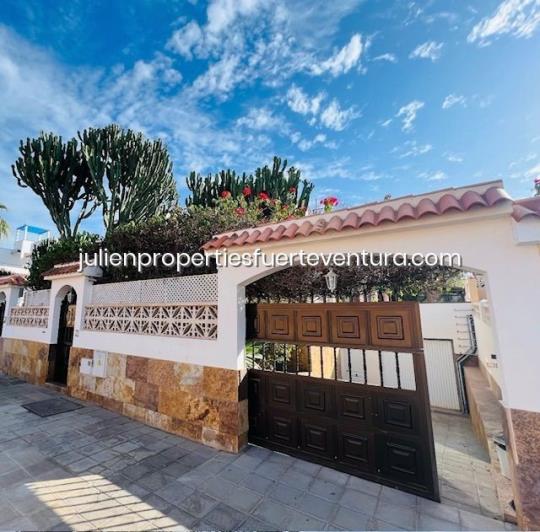 Image No.1-Villa de 4 chambres à vendre à Corralejo