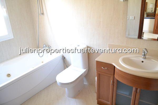 Image No.27-3 Bed Villa for sale