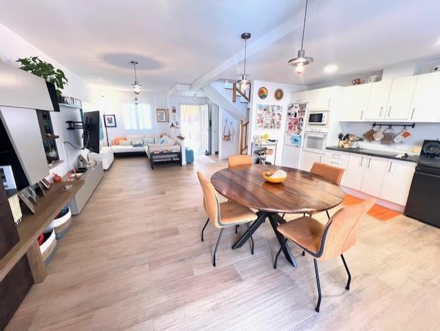 Image No.14-3 Bed Chalet for sale