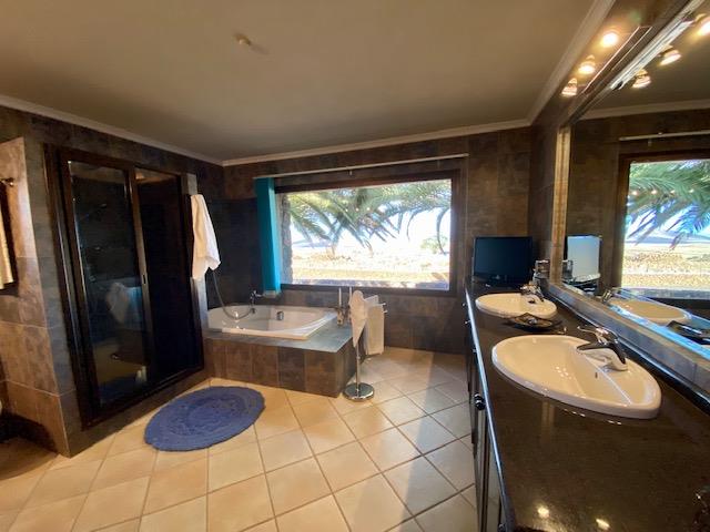Image No.19-2 Bed Chalet for sale