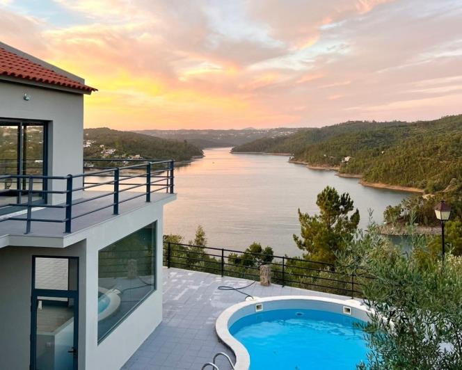 Image No.2-Maison / Villa de 5 chambres à vendre à Abrantes