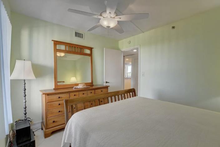 Image No.10-2 Bed Condo for sale