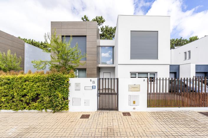 Image No.5-3 Bed Villa / Detached for sale