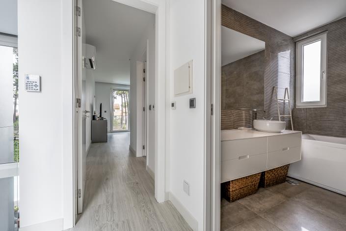 Image No.16-3 Bed Villa / Detached for sale