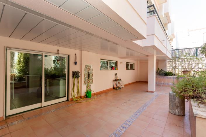 Image No.5-5 Bed Duplex for sale