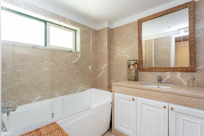 Image No.37-5 Bed Duplex for sale