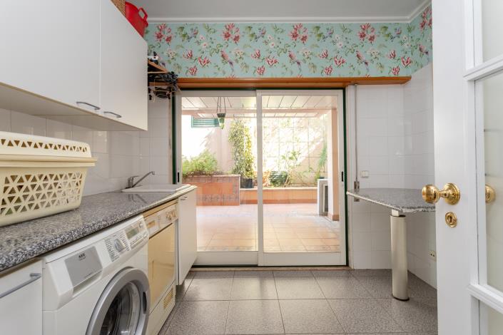 Image No.38-5 Bed Duplex for sale