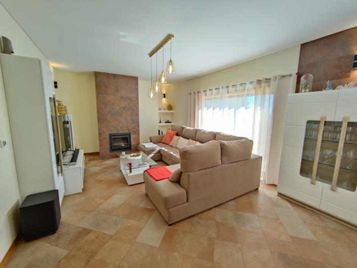 Image No.11-4 Bed House/Villa for sale