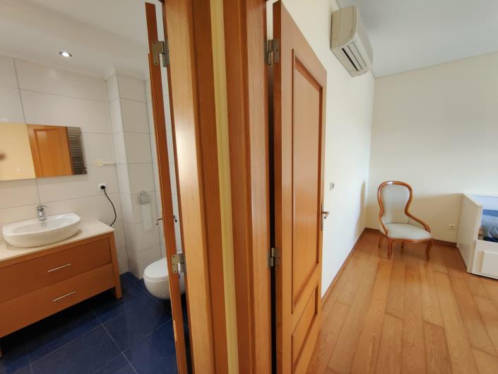 Image No.30-4 Bed House/Villa for sale