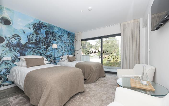 Image No.12-8 Bed Villa for sale