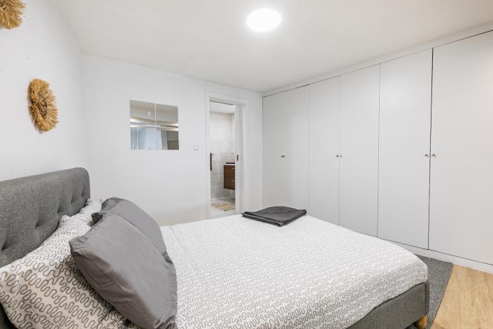 Image No.18-1 Bed Apartment for sale