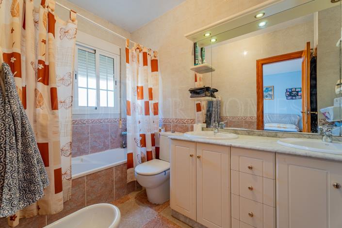 Image No.23-5 Bed House/Villa for sale