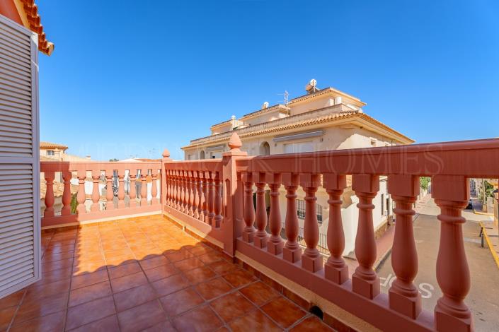 Image No.25-5 Bed House/Villa for sale