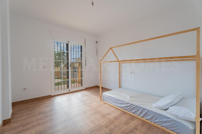 Image No.20-3 Bed Apartment for sale