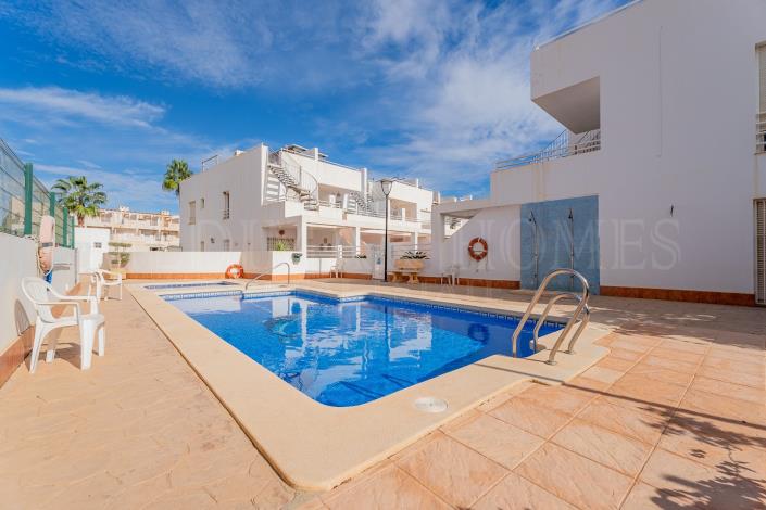 Image No.32-2 Bed Apartment for sale