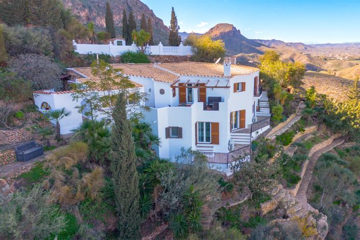 Image No.3-3 Bed Villa / Detached for sale