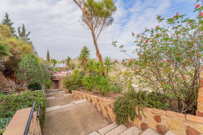 Image No.5-3 Bed Villa / Detached for sale