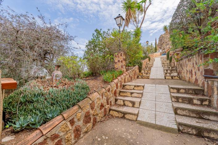 Image No.8-3 Bed Villa / Detached for sale