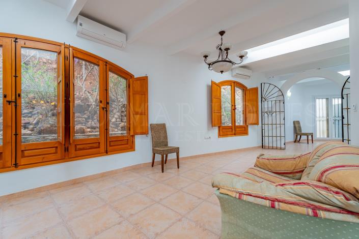 Image No.11-3 Bed Villa / Detached for sale